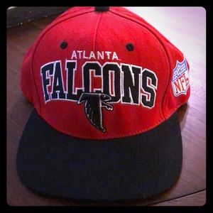 NWOT Mitchell&Ness Atlanta Falcons SnapBack hat